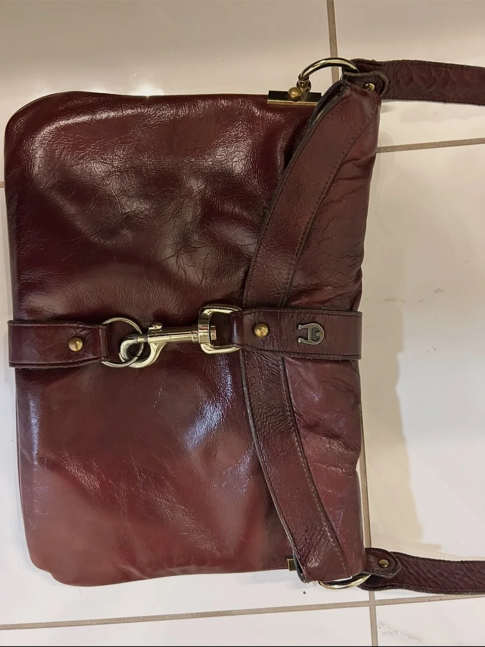 Vintage  70s Handmade Etienne Aigner in Oxblood Tone Leather